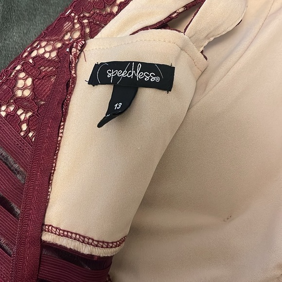 ⭐️Speechless juniors skater dress with mesh middle. - Picture 4 of 4